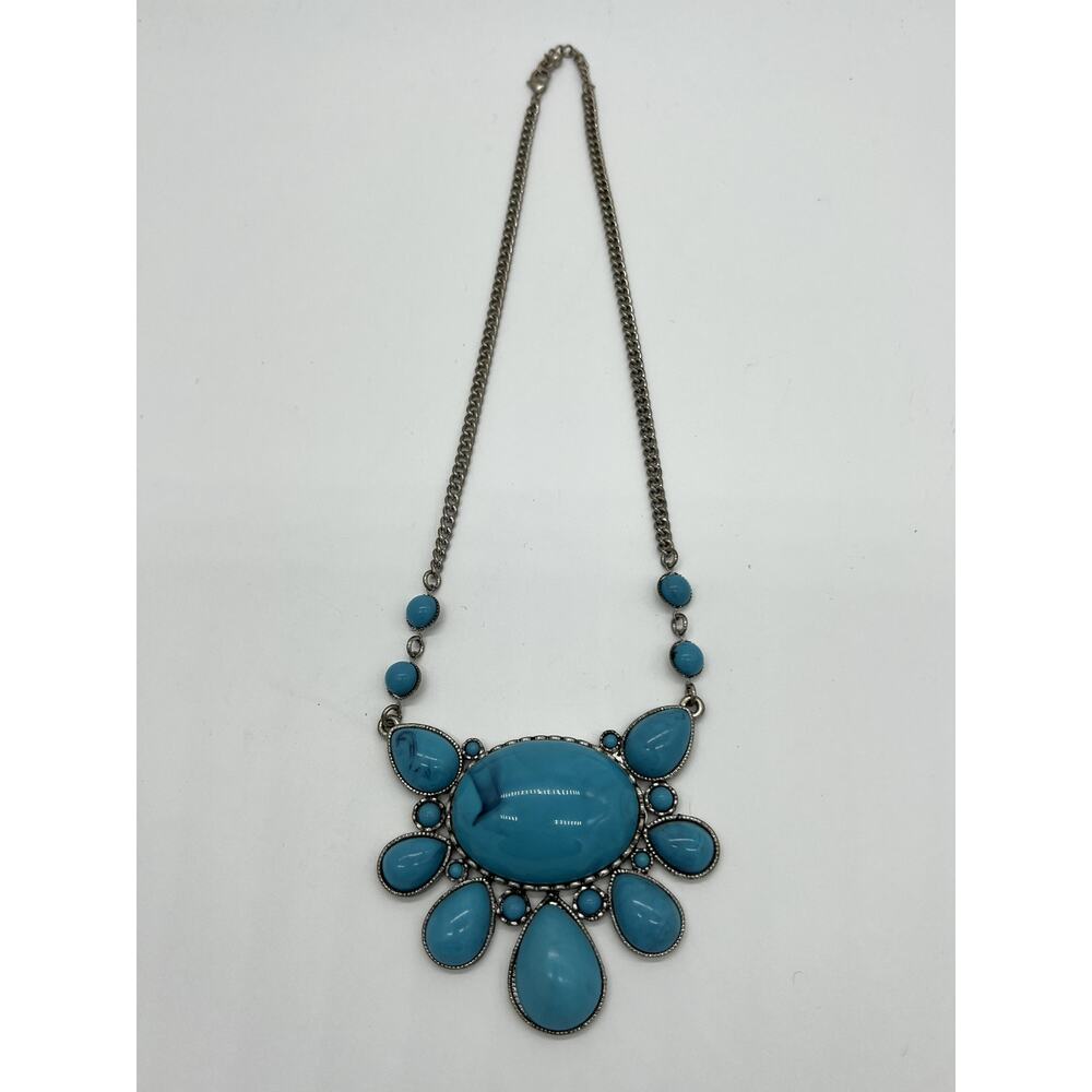 Turquoise Stone & Silver Tone Pendant Western Fashion Costume Jewelry Necklace
